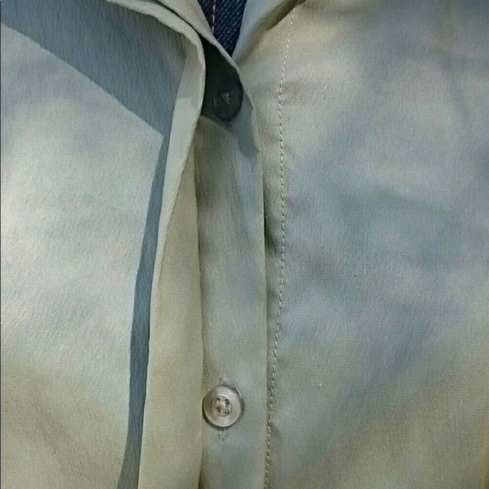EXPRESS Button down blouse - Picture 3 of 4